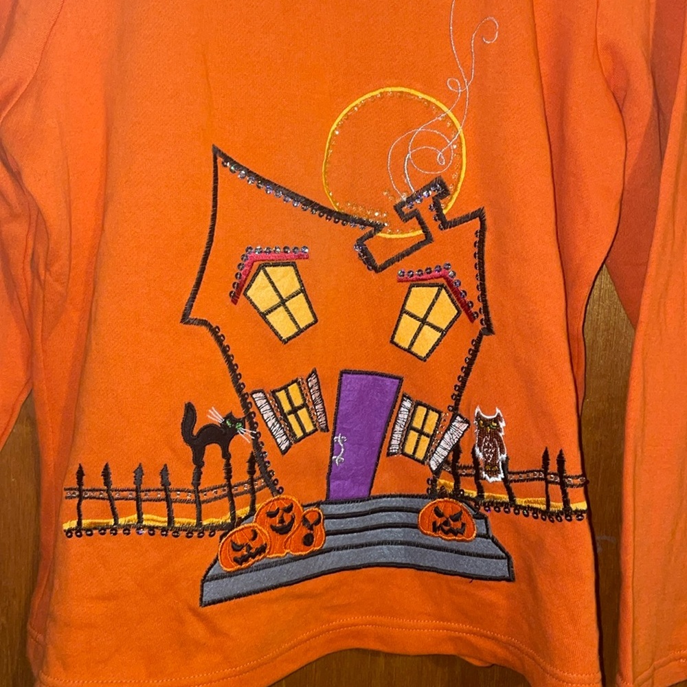 •HALLOWEEN SHOP•NWOT HAUNTED HOUSE EMBROIDERED & SEQUINS TOP SIZE LARGE (12-14) - Picture 5 of 9
